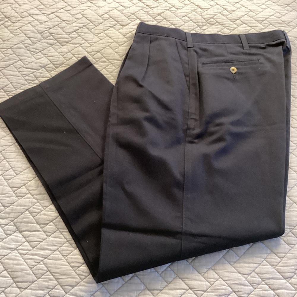 Wrangler Men's Dark Navy Ultimate Khakis Pants